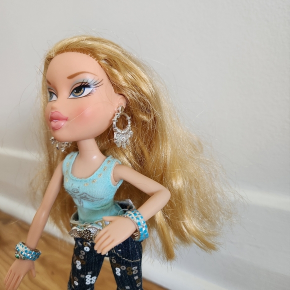 Bratz Talking Cloe - Picture 3 of 8